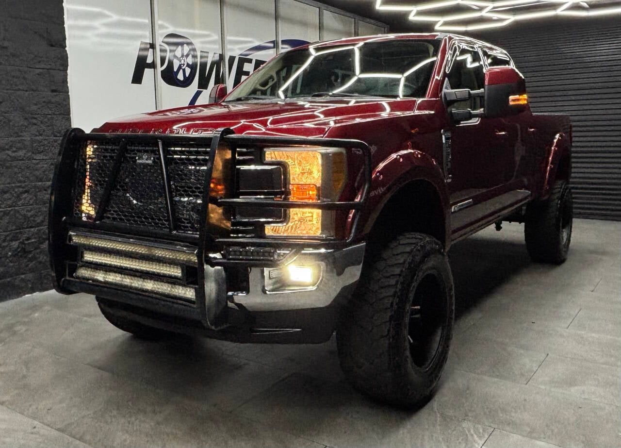 2017 Ford F-250 Super Duty Lariat 4x4 4dr Crew Cab 6.8 ft. SB Pickup