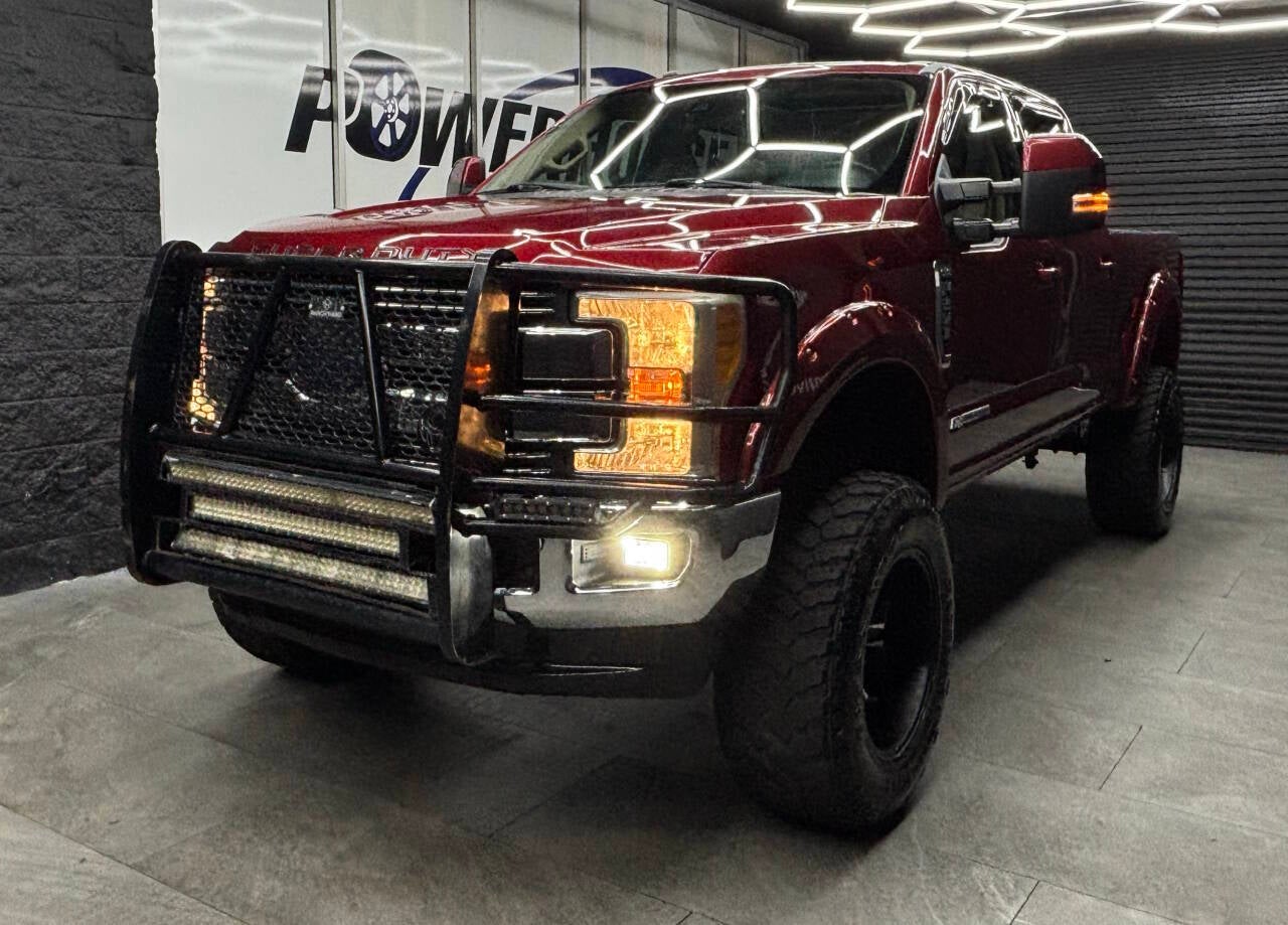 2017 Ford F-250 Super Duty Lariat 4x4 4dr Crew Cab 6.8 ft. SB Pickup