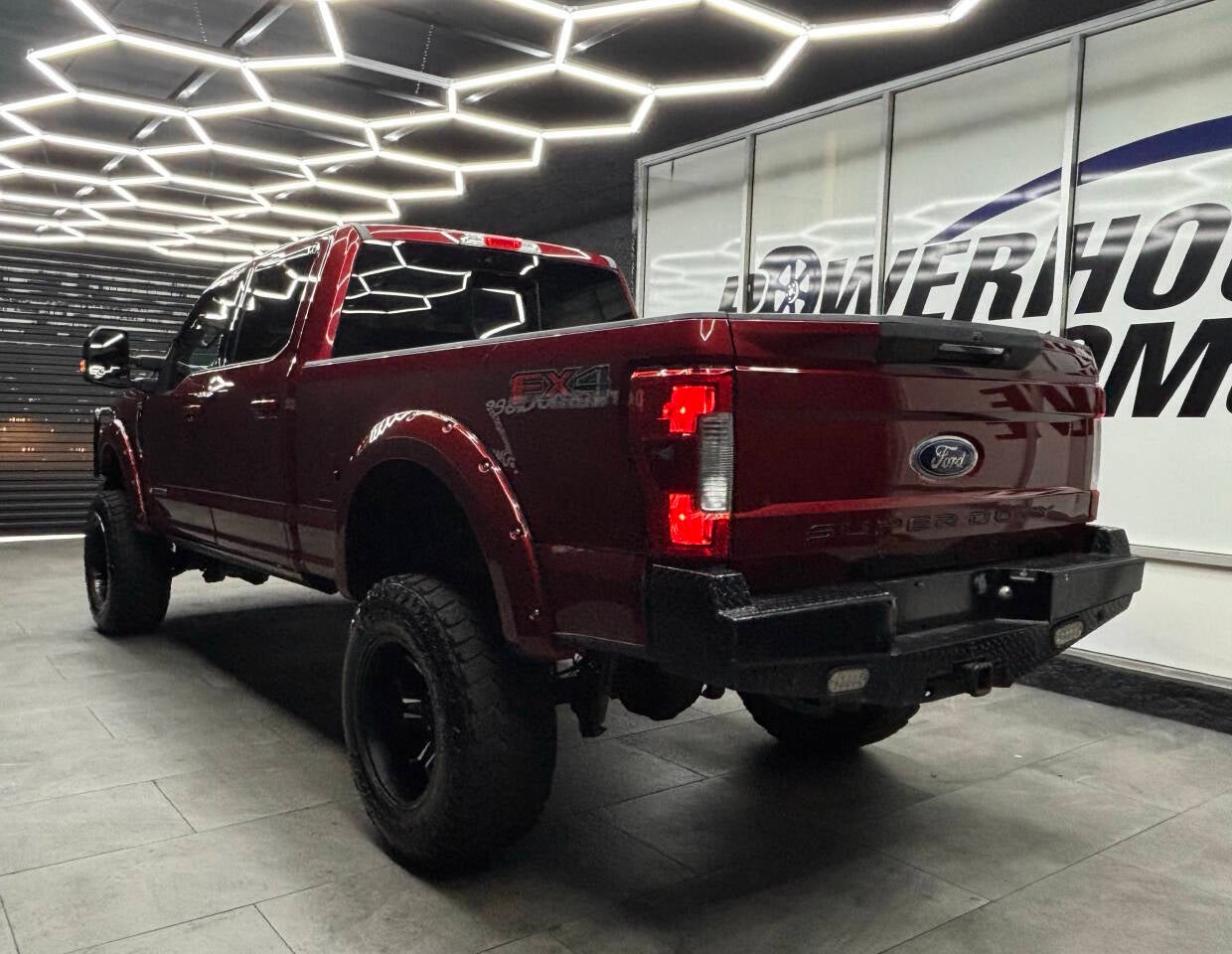 2017 Ford F-250 Super Duty Lariat 4x4 4dr Crew Cab 6.8 ft. SB Pickup