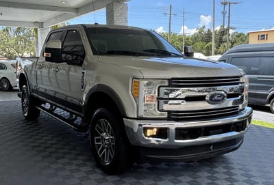 2017 Ford Super Duty F-250 SRW Lariat 4x4 4dr Crew Cab 6.8 ft. SB Pickup