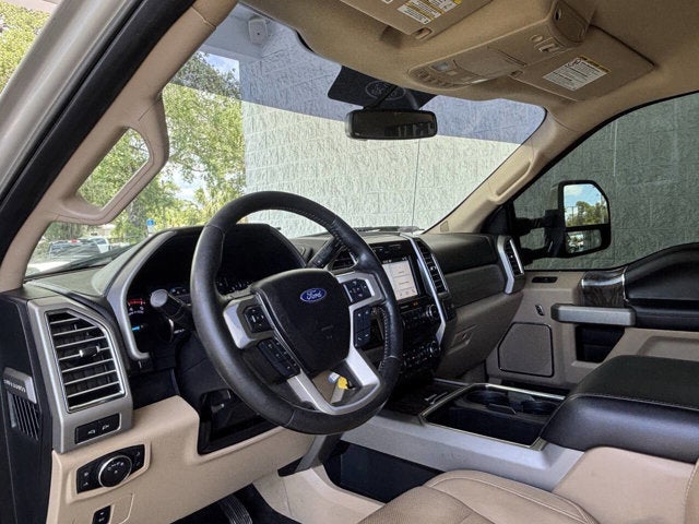 2017 Ford Super Duty F-250 SRW Lariat 4x4 4dr Crew Cab 6.8 ft. SB Pickup