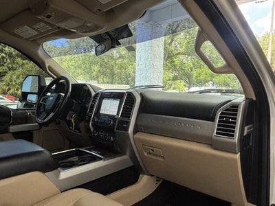 2017 Ford Super Duty F-250 SRW Lariat 4x4 4dr Crew Cab 6.8 ft. SB Pickup