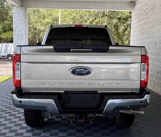 2017 Ford Super Duty F-250 SRW Lariat 4x4 4dr Crew Cab 6.8 ft. SB Pickup