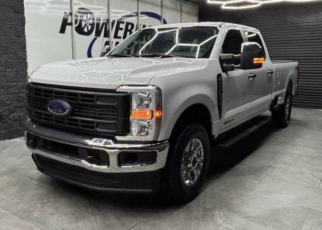 2023 Ford Super Duty F-250 SRW XL 4x4 4dr Crew Cab 8 ft. LB Pickup