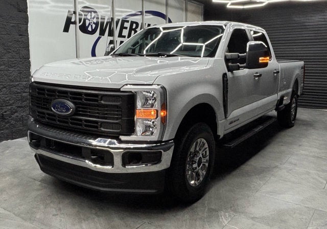 2023 Ford Super Duty F-250 SRW XL 4x4 4dr Crew Cab 8 ft. LB Pickup