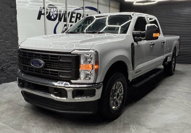 2023 Ford Super Duty F-250 SRW XL 4x4 4dr Crew Cab 8 ft. LB Pickup