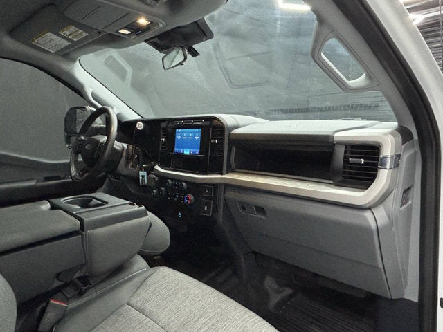 2023 Ford Super Duty F-250 SRW XL 4x4 4dr Crew Cab 8 ft. LB Pickup