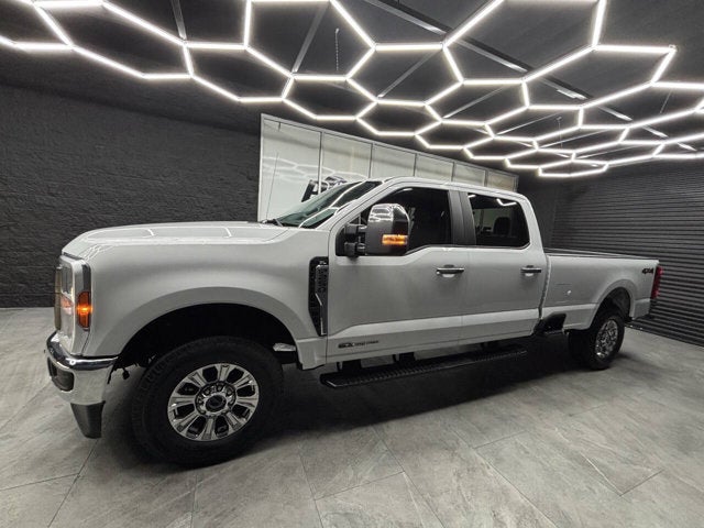 2023 Ford Super Duty F-250 SRW XL 4x4 4dr Crew Cab 8 ft. LB Pickup