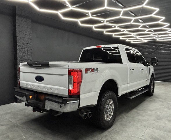 2018 Ford Super Duty F-250 SRW Lariat 4x4 4dr Crew Cab 6.8 ft. SB Pickup