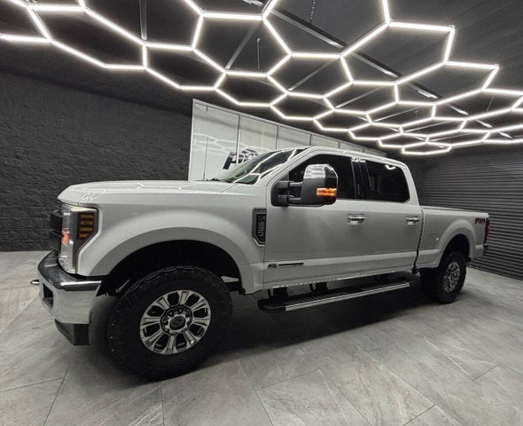 2018 Ford Super Duty F-250 SRW Lariat 4x4 4dr Crew Cab 6.8 ft. SB Pickup