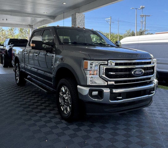 2022 Ford Super Duty F-250 SRW Lariat 4x4 4dr Crew Cab 6.8 ft. SB Pickup