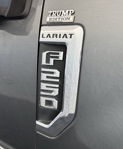 2022 Ford Super Duty F-250 SRW Lariat 4x4 4dr Crew Cab 6.8 ft. SB Pickup