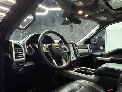 2017 Ford F-250 Super Duty Lariat 4x4 4dr Crew Cab 6.8 ft. SB Pickup