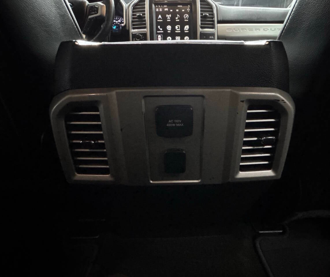 2017 Ford F-250 Super Duty Lariat 4x4 4dr Crew Cab 6.8 ft. SB Pickup