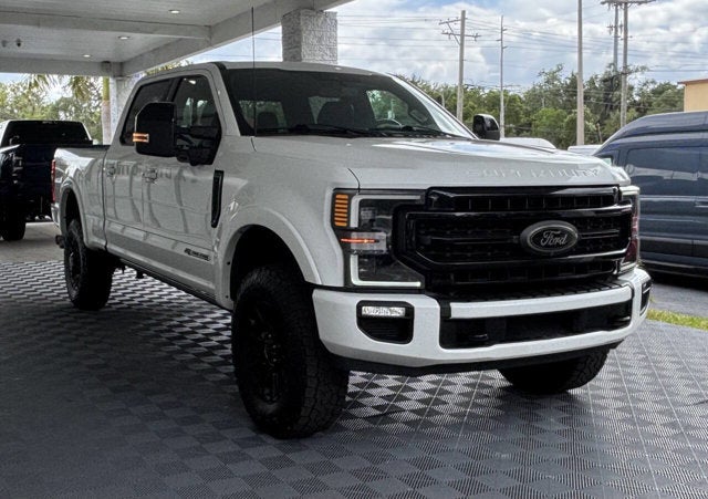 2022 Ford Super Duty F-250 SRW Lariat 4x4 4dr Crew Cab 6.8 ft. SB Pickup