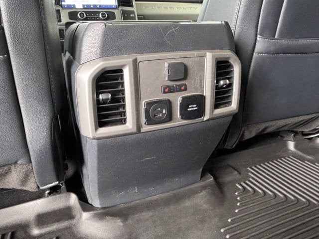 2022 Ford Super Duty F-250 SRW Lariat 4x4 4dr Crew Cab 6.8 ft. SB Pickup