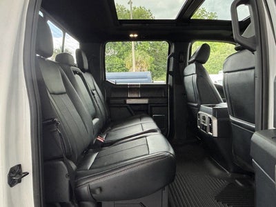2022 Ford Super Duty F-250 SRW Lariat 4x4 4dr Crew Cab 6.8 ft. SB Pickup