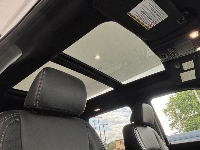 2022 Ford Super Duty F-250 SRW Lariat 4x4 4dr Crew Cab 6.8 ft. SB Pickup