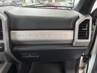 2022 Ford Super Duty F-250 SRW Lariat 4x4 4dr Crew Cab 6.8 ft. SB Pickup
