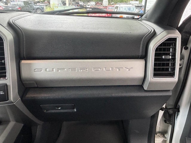 2022 Ford Super Duty F-250 SRW Lariat 4x4 4dr Crew Cab 6.8 ft. SB Pickup