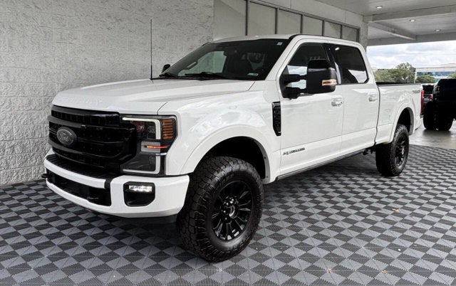 2022 Ford Super Duty F-250 SRW Lariat 4x4 4dr Crew Cab 6.8 ft. SB Pickup