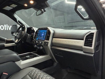 2022 Ford F-250 Super Duty Platinum 4x4 4dr Crew Cab 6.8 ft. SB Pickup