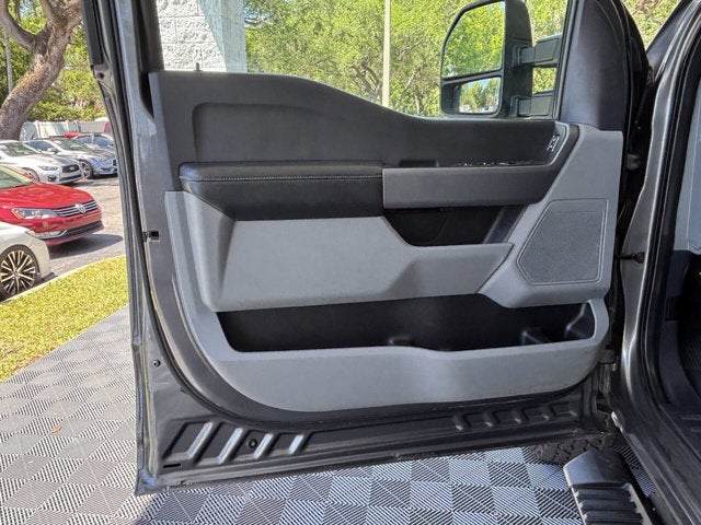 2023 Ford Super Duty F-250 SRW XLT 4x4 4dr Crew Cab 8 ft. LB Pickup