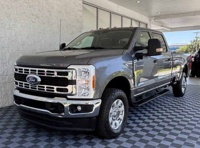 2023 Ford Super Duty F-250 SRW XLT 4x4 4dr Crew Cab 8 ft. LB Pickup