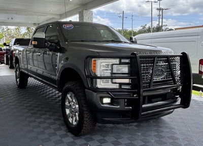 2017 Ford Super Duty F-350 SRW Platinum 4x4 4dr Crew Cab 8 ft. LB SRW Pickup