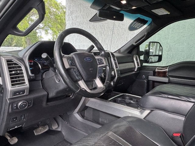 2017 Ford Super Duty F-350 SRW Platinum 4x4 4dr Crew Cab 8 ft. LB SRW Pickup
