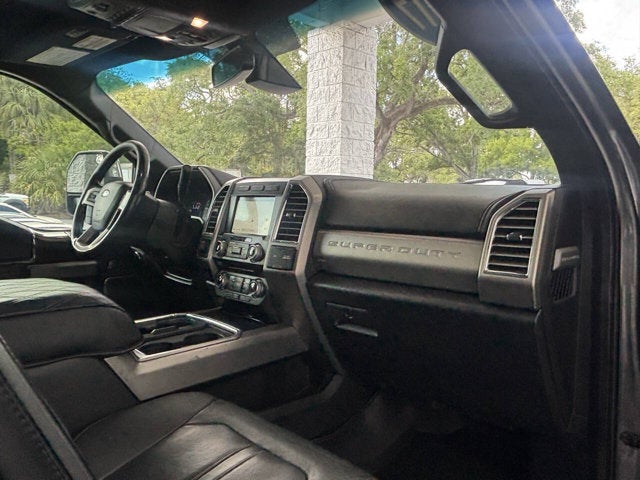 2017 Ford Super Duty F-350 SRW Platinum 4x4 4dr Crew Cab 8 ft. LB SRW Pickup