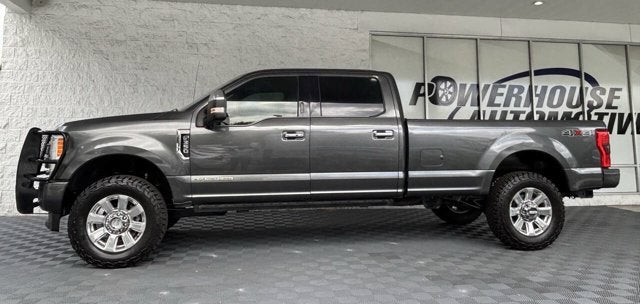 2017 Ford Super Duty F-350 SRW Platinum 4x4 4dr Crew Cab 8 ft. LB SRW Pickup