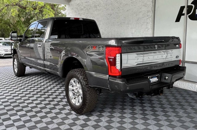 2017 Ford Super Duty F-350 SRW Platinum 4x4 4dr Crew Cab 8 ft. LB SRW Pickup