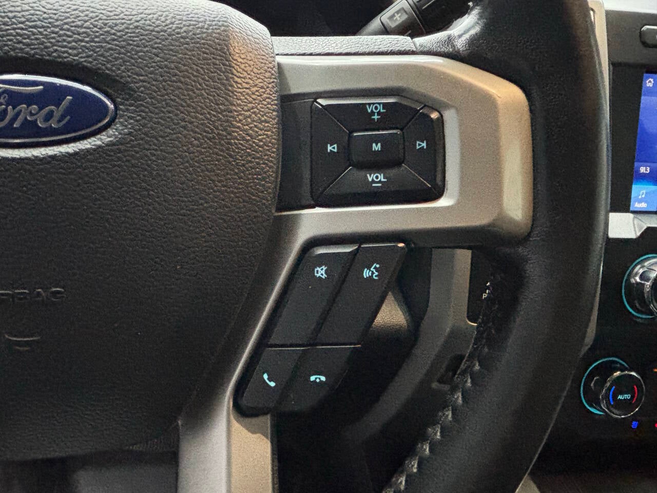 2020 Ford F-350 Super Duty Lariat 4x4 4dr Crew Cab 8 ft. LB SRW Pickup