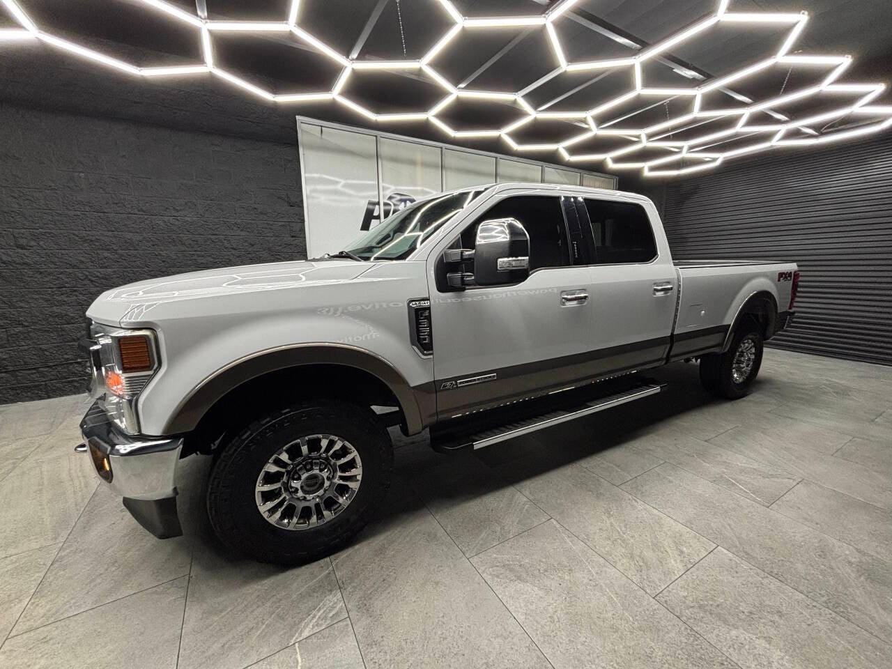 2020 Ford F-350 Super Duty Lariat 4x4 4dr Crew Cab 8 ft. LB SRW Pickup