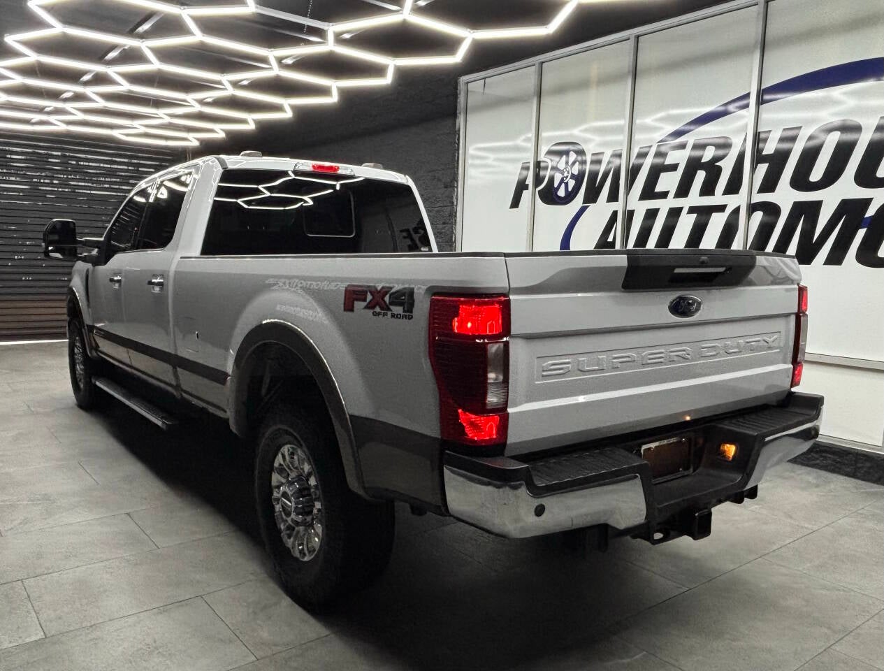 2020 Ford F-350 Super Duty Lariat 4x4 4dr Crew Cab 8 ft. LB SRW Pickup