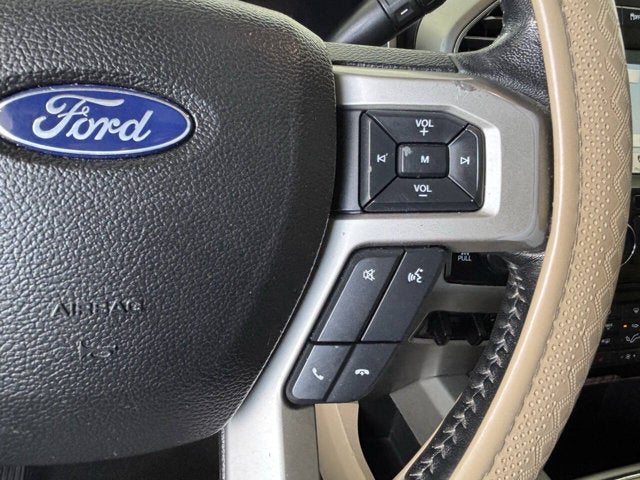 2017 Ford Super Duty F-350 SRW Lariat 4x4 4dr Crew Cab 8 ft. LB SRW Pickup