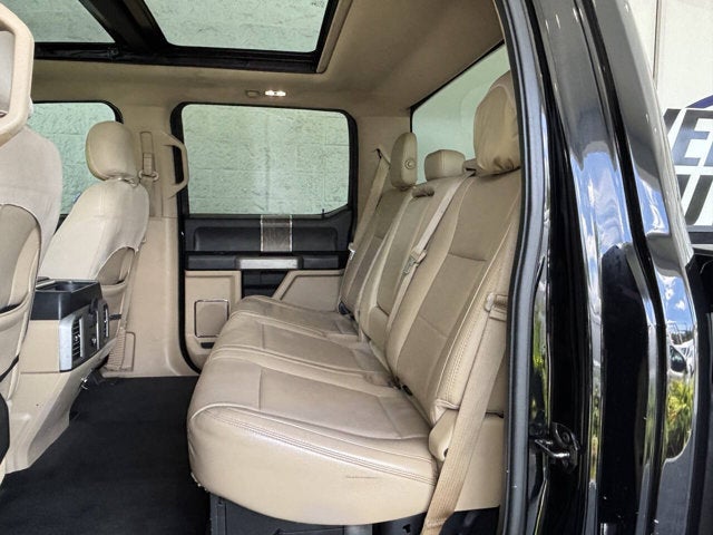 2017 Ford Super Duty F-350 SRW Lariat 4x4 4dr Crew Cab 8 ft. LB SRW Pickup