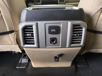 2017 Ford Super Duty F-350 SRW Lariat 4x4 4dr Crew Cab 8 ft. LB SRW Pickup