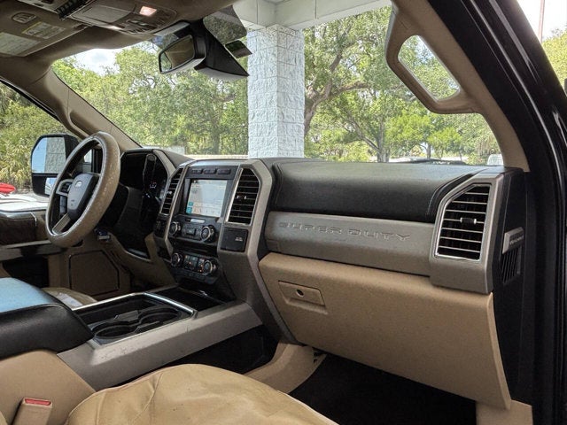 2017 Ford Super Duty F-350 SRW Lariat 4x4 4dr Crew Cab 8 ft. LB SRW Pickup