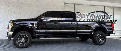 2017 Ford Super Duty F-350 SRW Lariat 4x4 4dr Crew Cab 8 ft. LB SRW Pickup