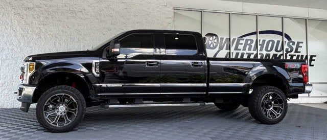 2017 Ford Super Duty F-350 SRW Lariat 4x4 4dr Crew Cab 8 ft. LB SRW Pickup
