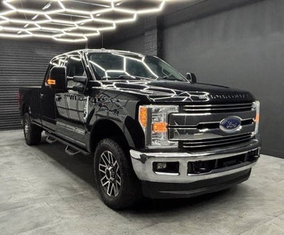 2017 Ford Super Duty F-350 SRW Lariat 4x4 4dr Crew Cab 8 ft. LB SRW Pickup