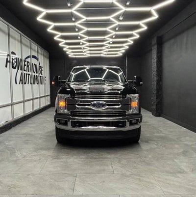 2017 Ford Super Duty F-350 SRW Lariat 4x4 4dr Crew Cab 8 ft. LB SRW Pickup