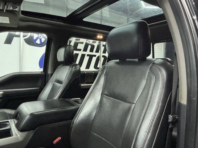 2017 Ford Super Duty F-350 SRW Lariat 4x4 4dr Crew Cab 8 ft. LB SRW Pickup