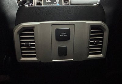 2017 Ford Super Duty F-350 SRW Lariat 4x4 4dr Crew Cab 8 ft. LB SRW Pickup