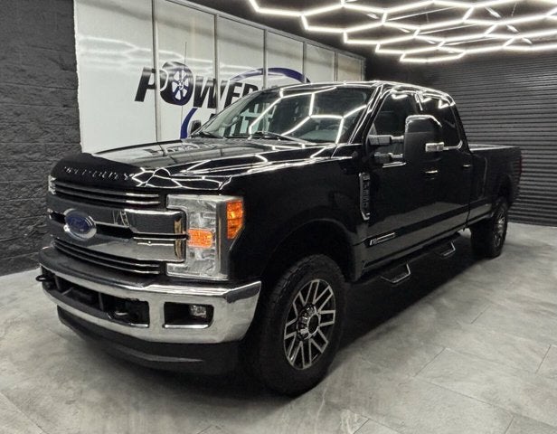 2017 Ford Super Duty F-350 SRW Lariat 4x4 4dr Crew Cab 8 ft. LB SRW Pickup