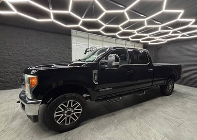 2017 Ford Super Duty F-350 SRW Lariat 4x4 4dr Crew Cab 8 ft. LB SRW Pickup