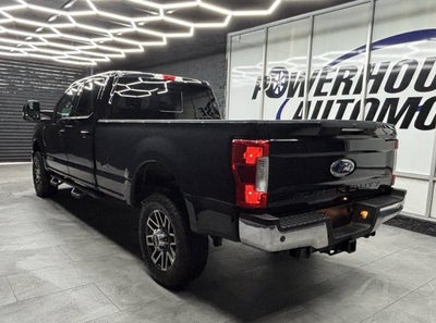 2017 Ford Super Duty F-350 SRW Lariat 4x4 4dr Crew Cab 8 ft. LB SRW Pickup