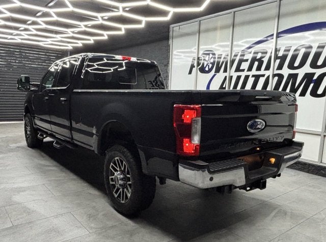 2017 Ford Super Duty F-350 SRW Lariat 4x4 4dr Crew Cab 8 ft. LB SRW Pickup